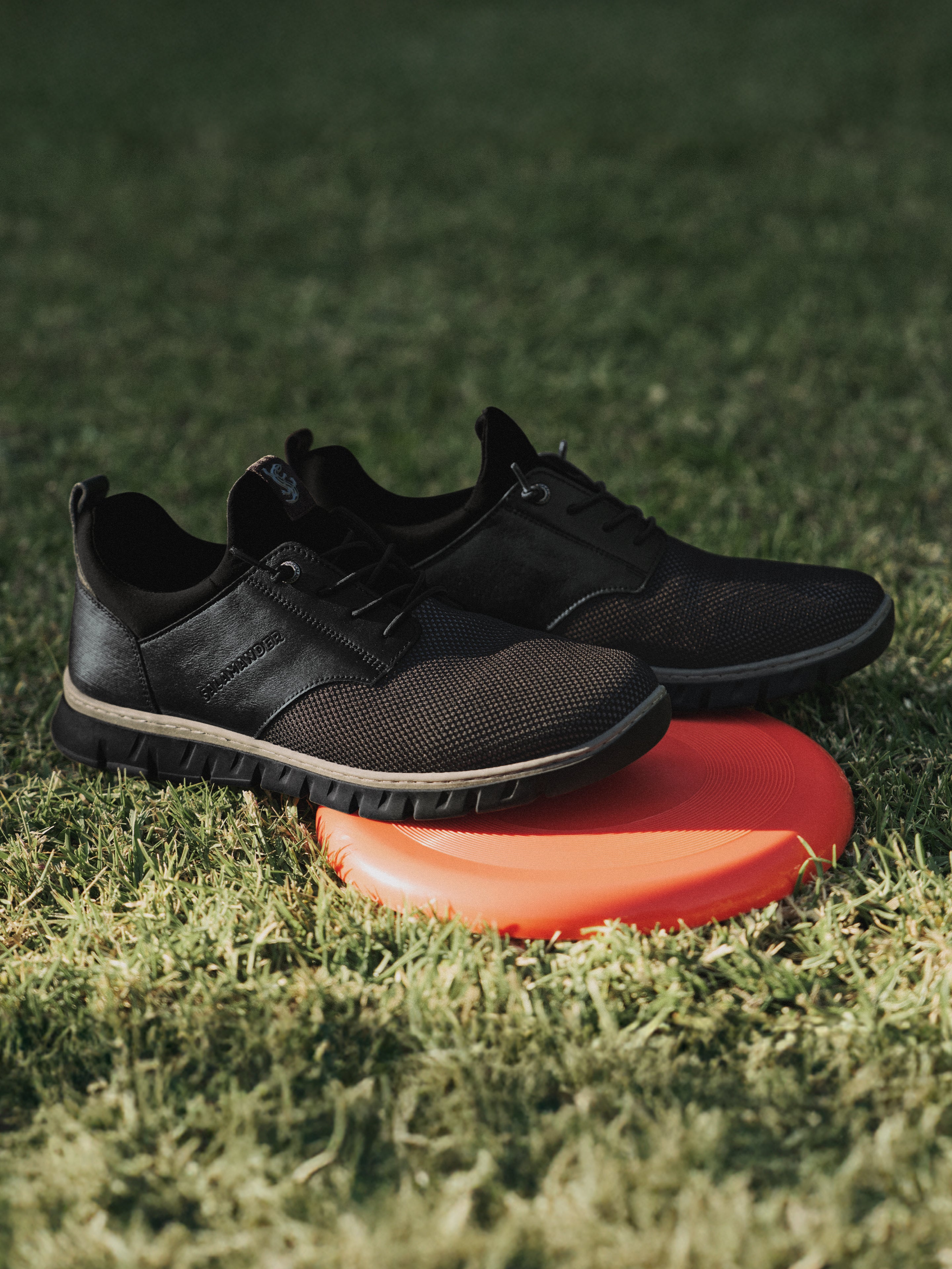 Sneaker schwarz