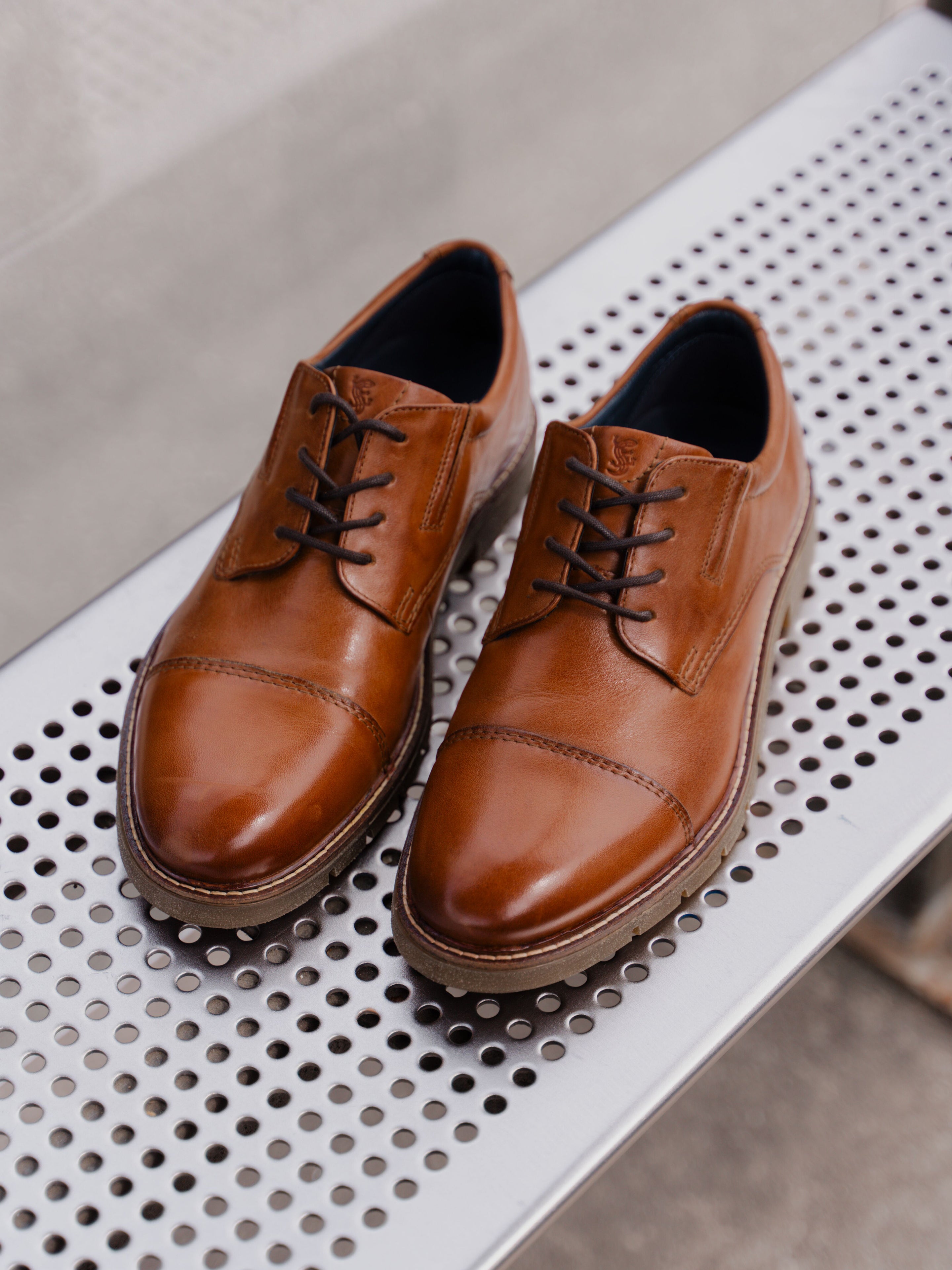 LEDER SCHNÜRSCHUH COGNAC
