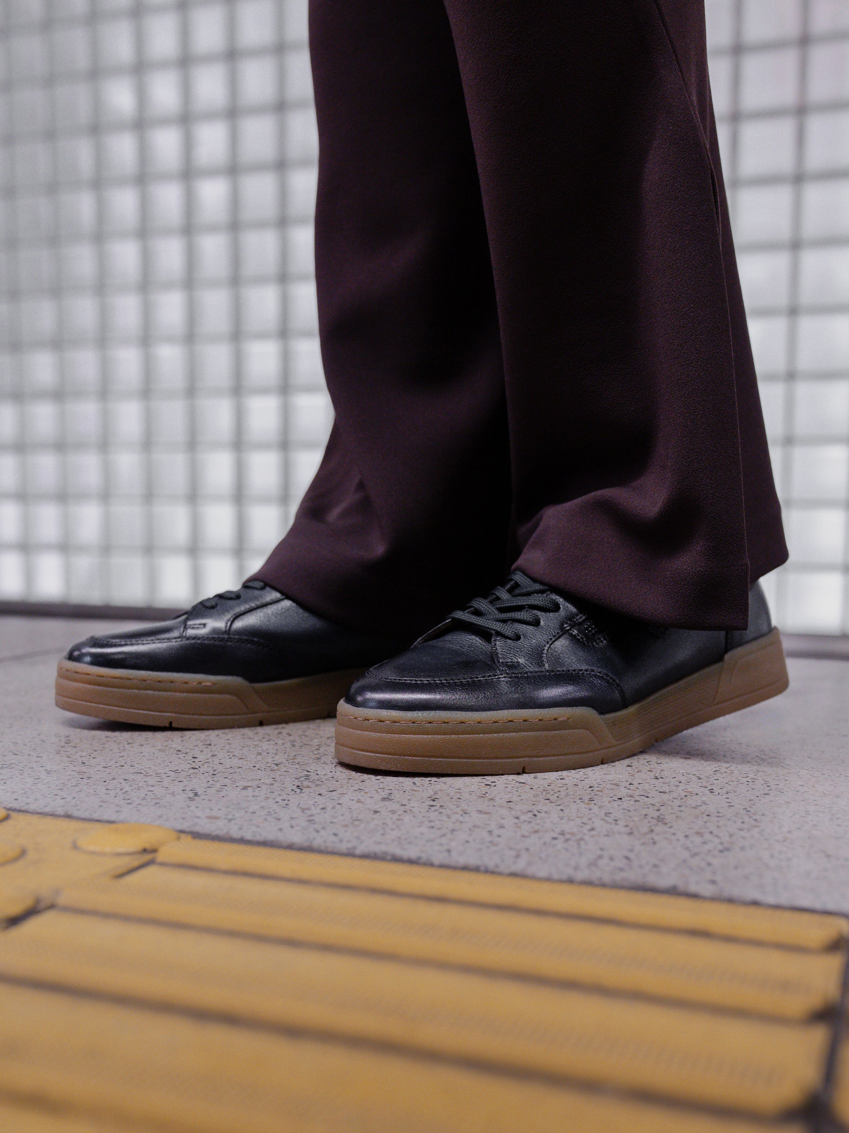 LEATHER SNEAKERS DARK BLUE